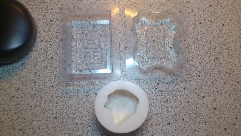 Провела ревизию. Распродаю-раздаю. Аромы+формы. Почта возможна!