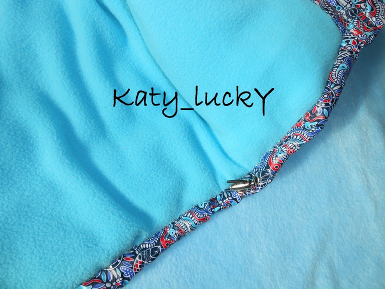 Зимний комплект для мальчика: минимализм и акцент на деталях