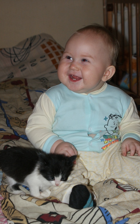 Андрюхе 11 месяцев.