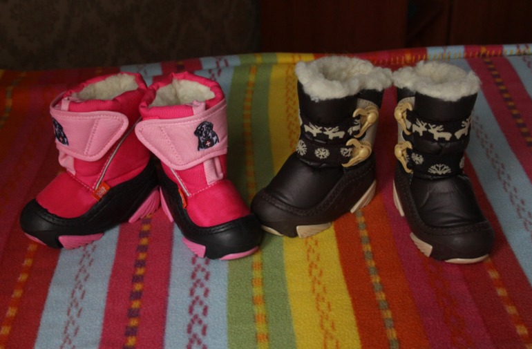 Продаю сноубутсы Demar на мальчика и девочку  20-21 размер