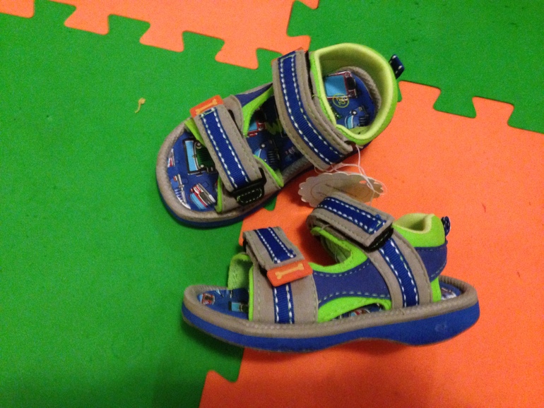 Обувка на мальчика Б/У размеры  21, 22