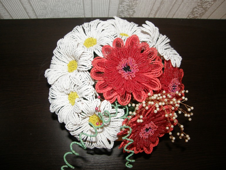 Ромашки и герберы