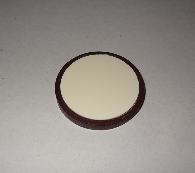 урааа, позавчера получили форму для шоколадок, вот результат