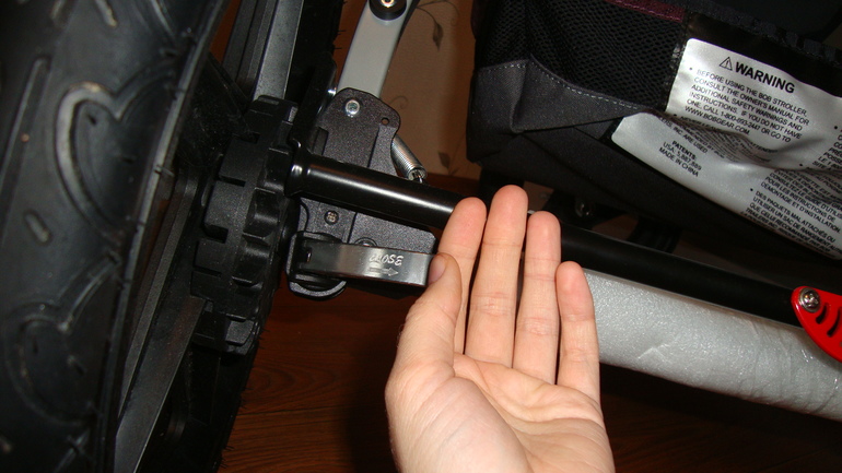 Коляска трехколесная BOB Revolution SE