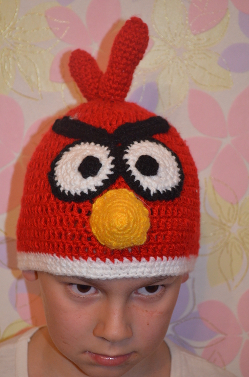 Шапка Angry Birds.