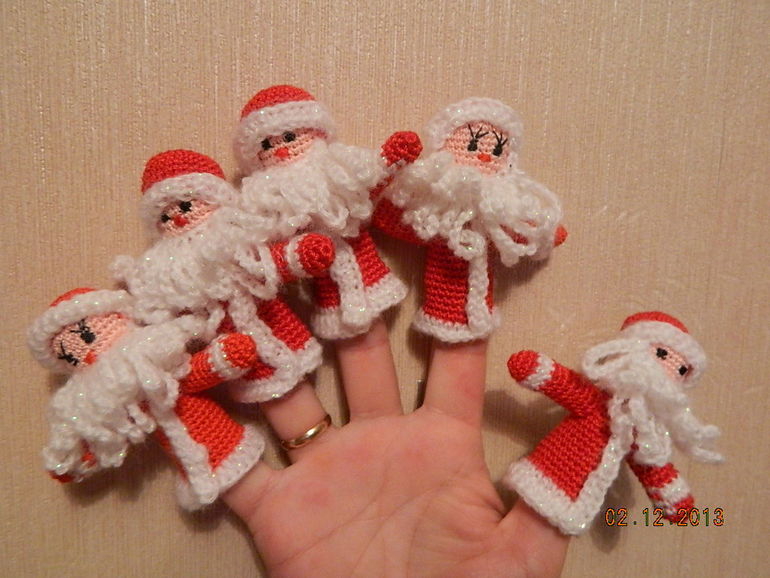 Пальчиковые Деды Морозы Наступают))