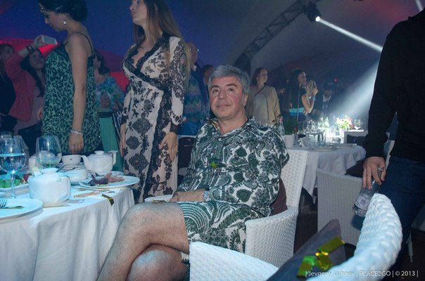 Я наверное в моде вообще ничего не понимаю...