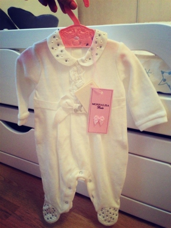 Наша первая одеждах ля крошки!