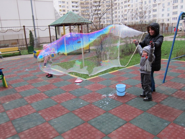 Шоу мыльных пузырей