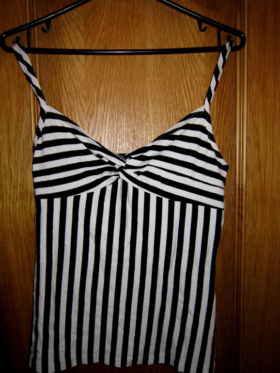 Продам женскую одежду новую и б/у р.50,москва,перово