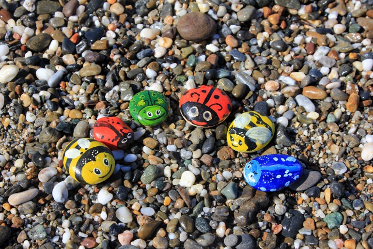 Расписные камушки