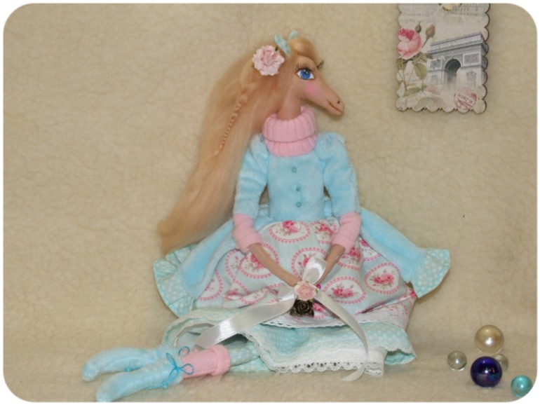 Лошадка Розочка