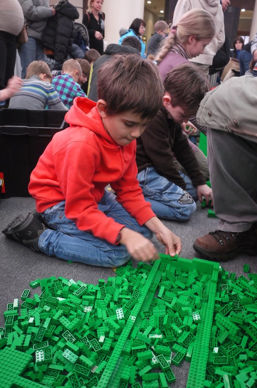 Мы были на фестивале лего в Атриуме (Москва)