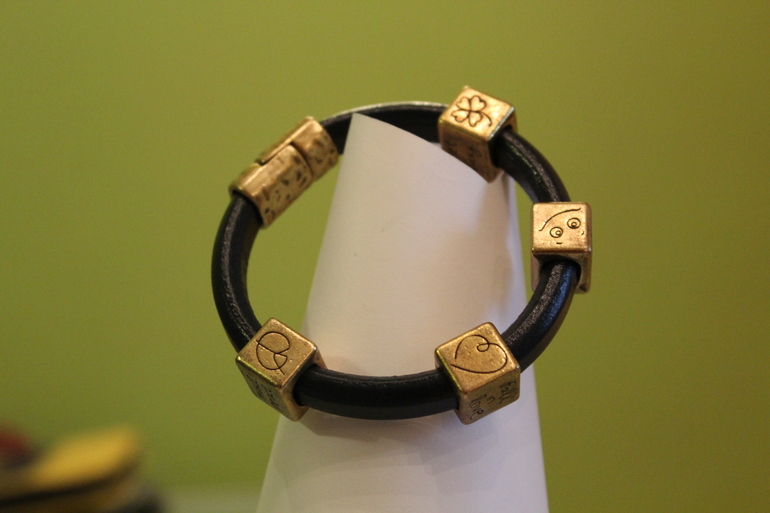 Мои браслетики.