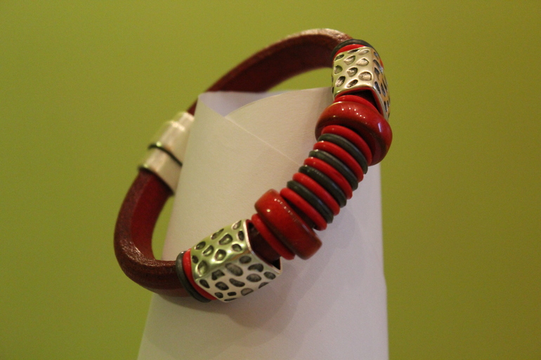 Мои браслетики.