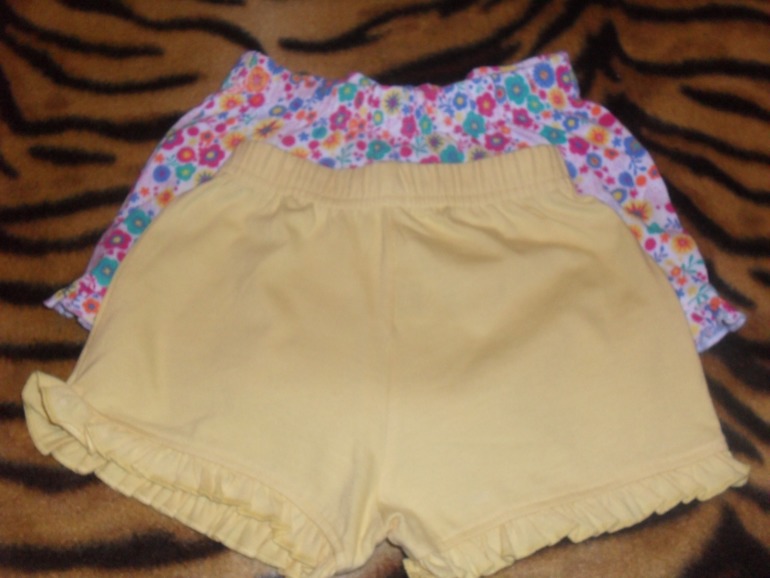 Шортики мазекея 2 шт 100р 6-9 мес