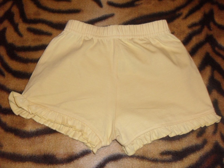 Шортики мазекея 2 шт 100р 6-9 мес