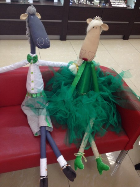 Большие лошадки!