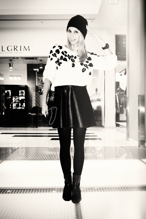 Выход в коже