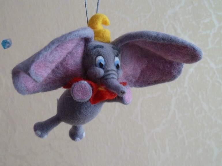 Слоненок Дамбо