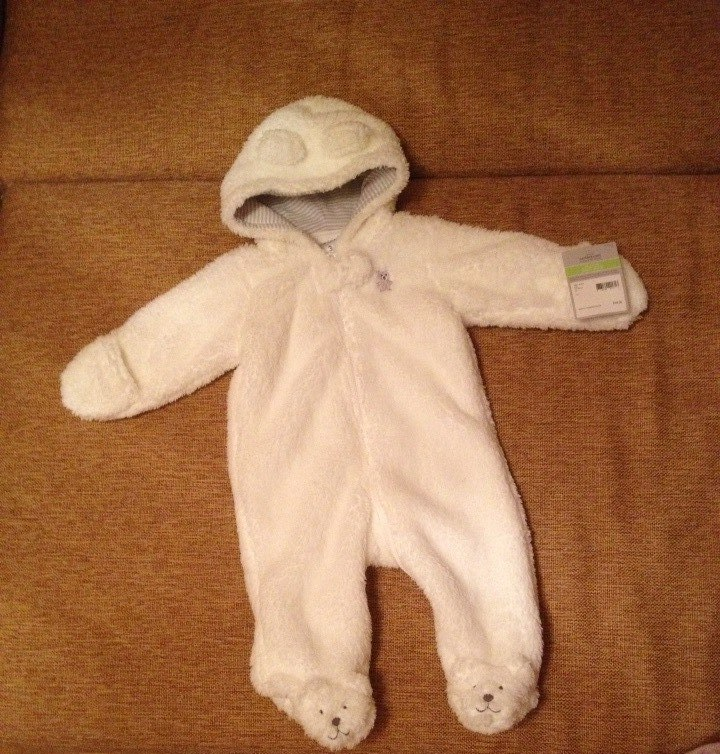 Первые вещички для малышки (Carters)