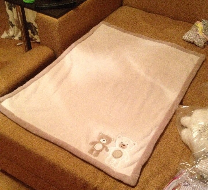 Первые вещички для малышки (Carters)