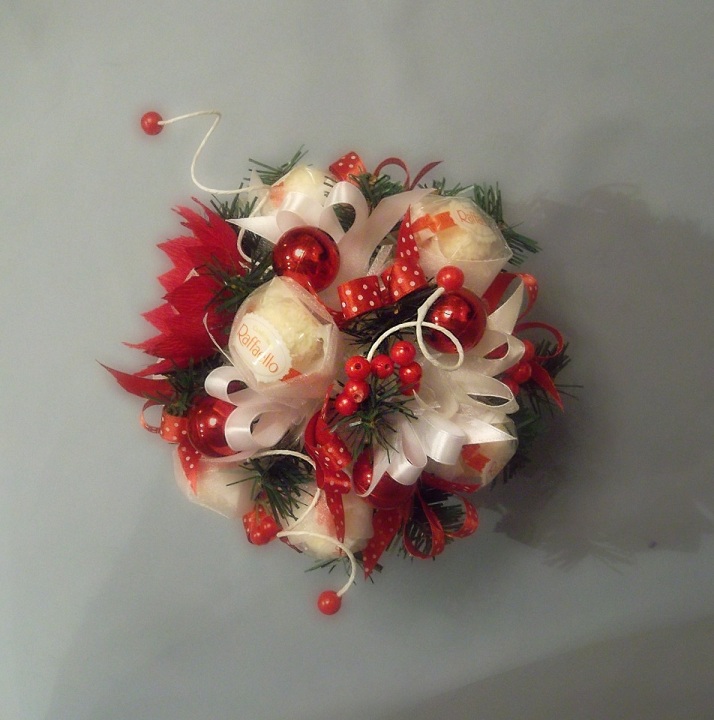 А здесь - новогоднее )