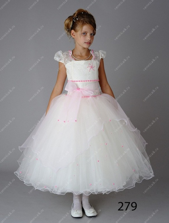 Распродажа платьев от 650 до 1500 руб