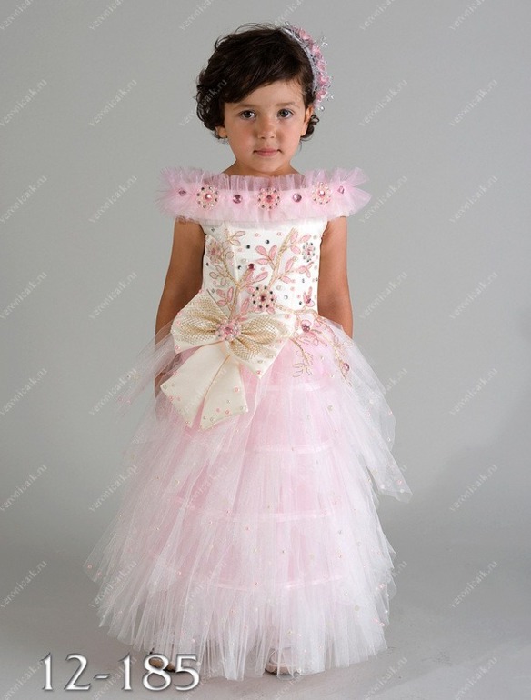 Распродажа платьев от 650  до 1500 руб