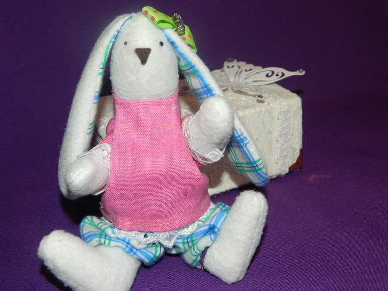 зайка глупышка