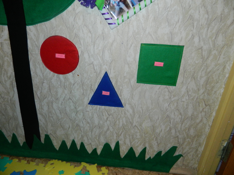 такую стену сказки мы с сыночком сделали за 2 вечера)