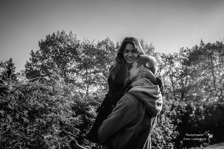 Елисей и Карина