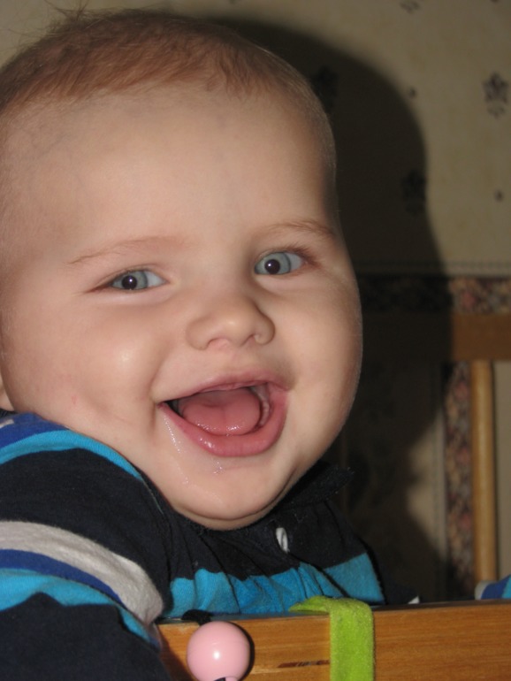 Вот такие мы в пол годика :))