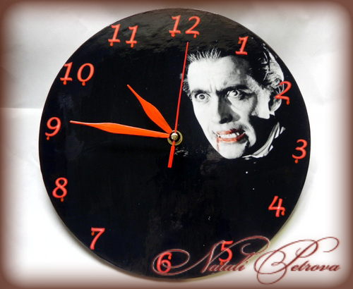 Часы и обложка для паспорта "Дракула"