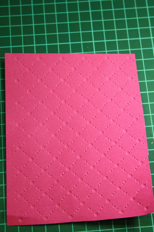 Пуговицы, салфетки, дырокольные вырубки, ленты, кружево,заготовка для открытки.