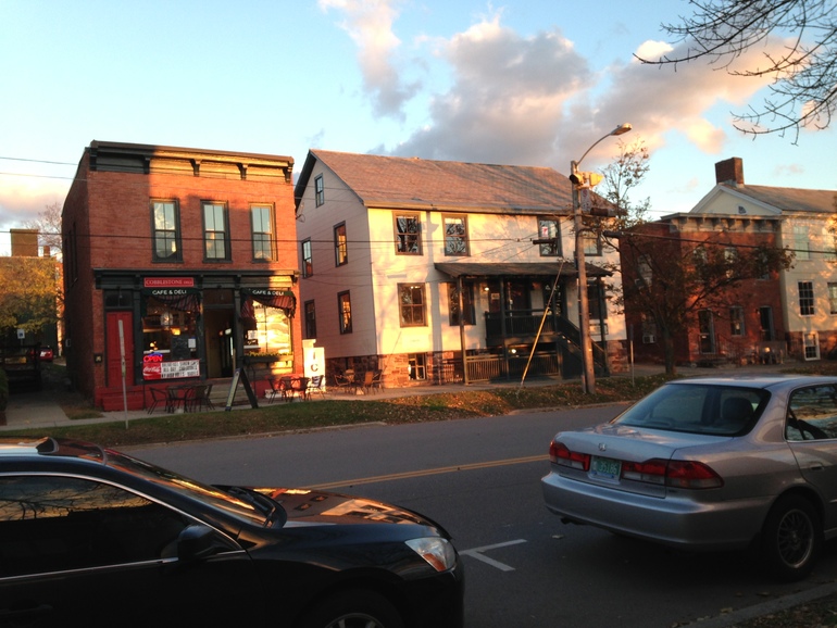 Montreal-Burlington. 22 октября 2013. Телефонофото.