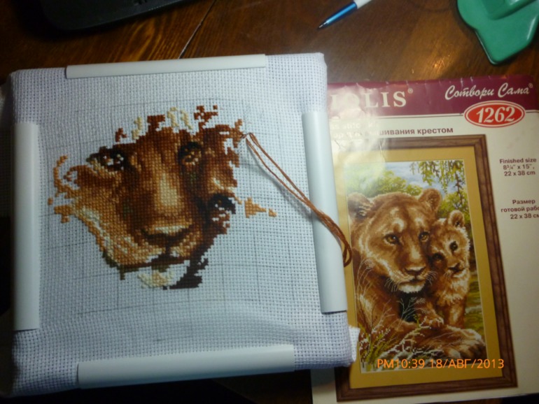 львица и львенок от риолис.