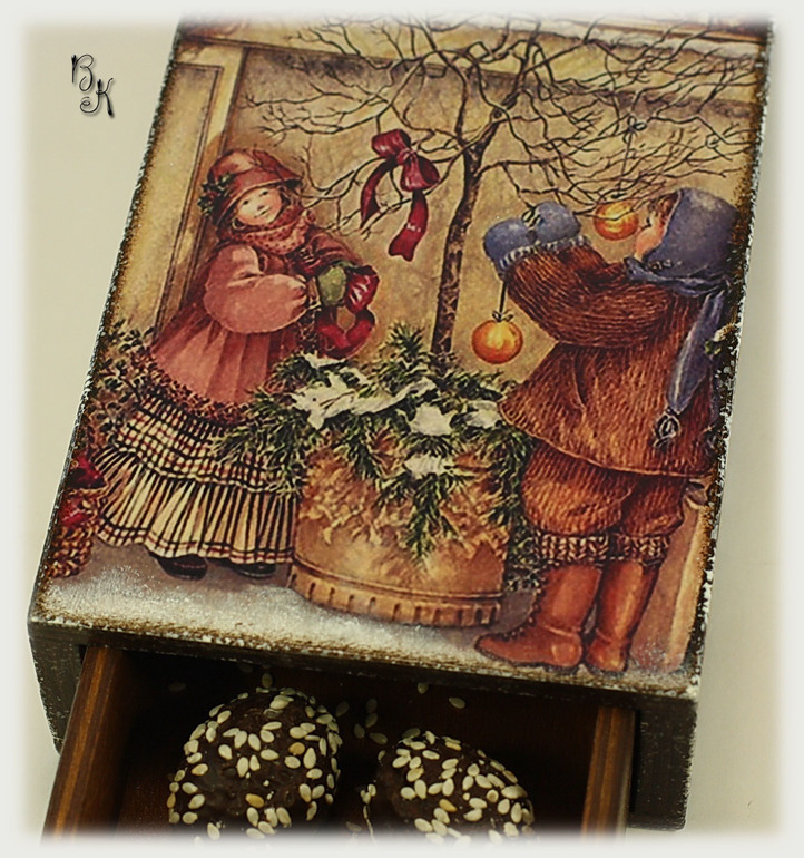 "Наряжаем "ёлку"" короб для сладкого подарка