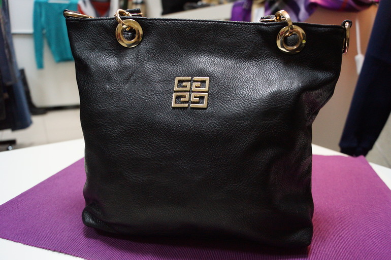 Сумочки , кошельки Tory Burch, Cavalli, Armani