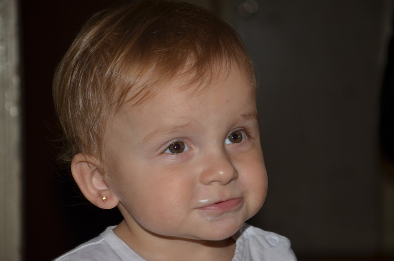 Мы сделали это!!!Сегодня прокололи доче ушки:))10.10.13г.