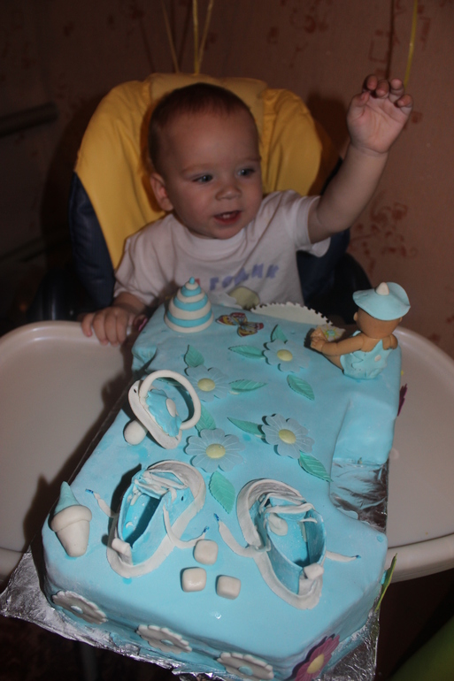 Выпускаемся! нам годик!