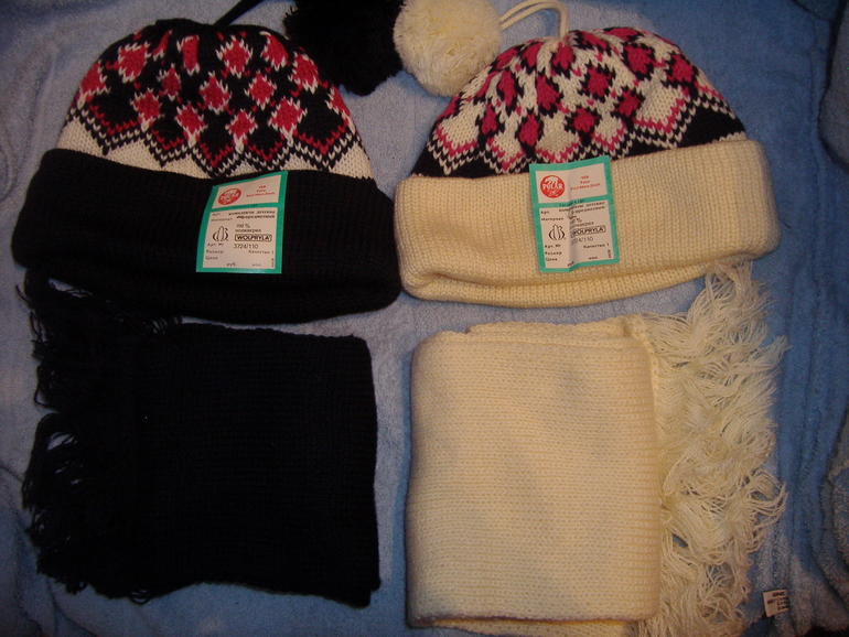 Шапки разные, новые и б\у обменяю или продам м. Царицыно, Тверская и по договоренности. Почте нет!