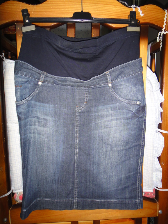 Вещички для дюймовочки-беременяшки. Размер 42. Москва. М Академическая.