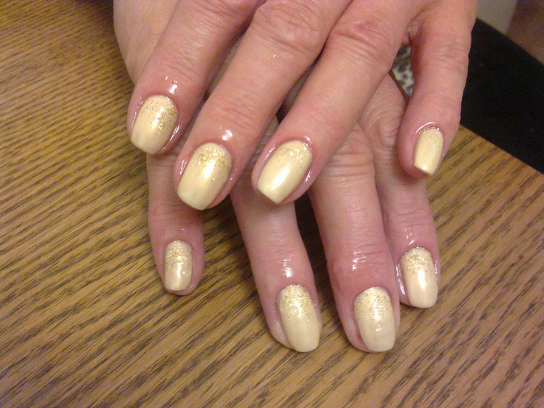 Девчонки из Тольятти, аппаратный маникюр!