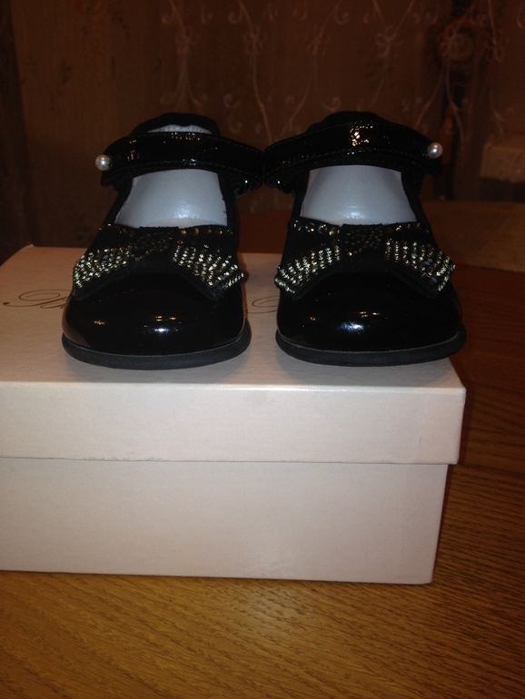 Туфельки Blumarine Beby 22 р-р 2500 р