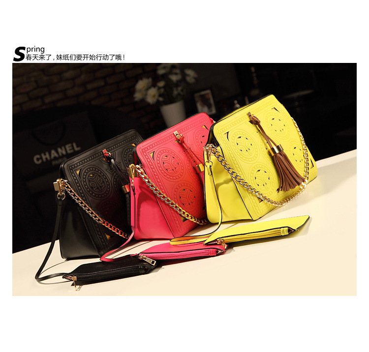 Клатчи и просто маленькие сумочки через плечо!