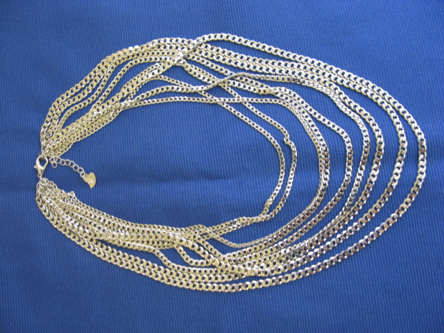 цепочки бижутерия и серебрянная. почта.