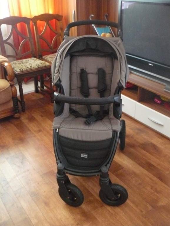 Britax B-Motion+ зимний конверт Цена 10 000!!! ТК за мой счет!!!