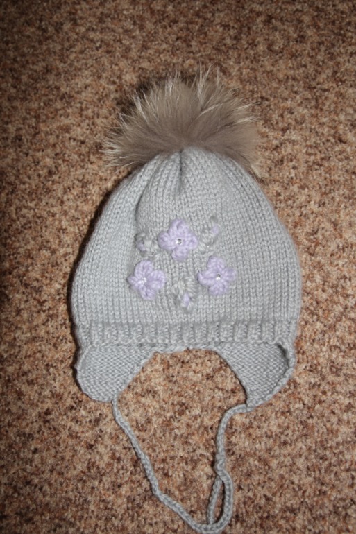 Шапочки для доченьки.