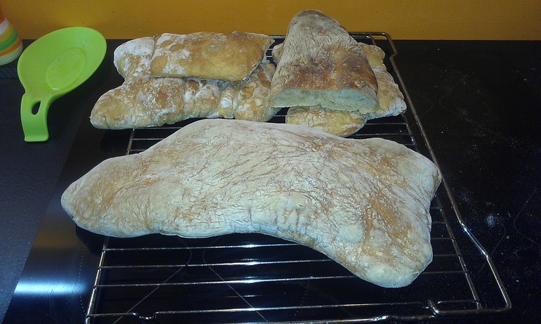 Чиабатта и новая помощница на кухне :-)